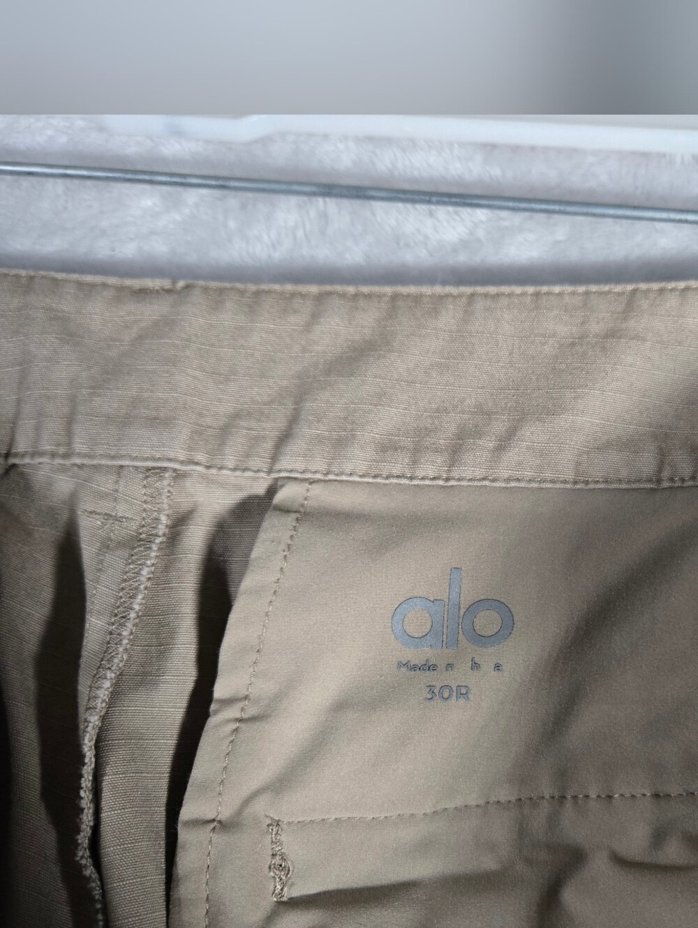 Alo Cargo Ripstop Trouser Pants Mens Size 30 Regular Khaki 30” Inseam Zip Pocket - Picture 5 of 10
